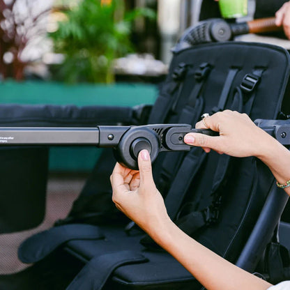 2026 Wonderfold L4 Quad Stroller Wagon - Couch Potato